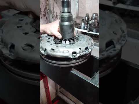 Comment remettre à zéro le système de rattrapage jeu automatique d'un mécanisme d'embrayage