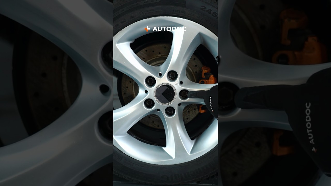 Comment serrer correctement les boulons de roue | AUTODOC #shorts