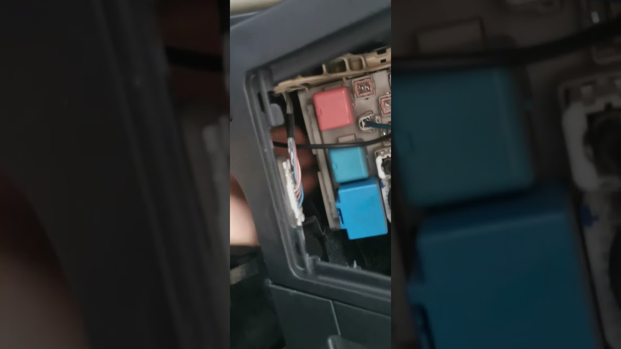 Reparer allume cigare sur Yaris 2